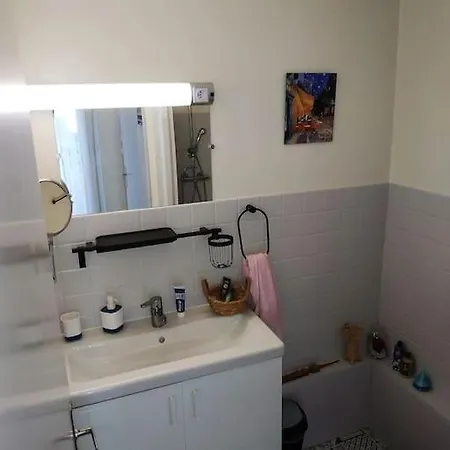 Grand Avec Jardin Et Entree Privative A Noter Reservations De 3 Nuits Minimum קלרמונט-פרנד